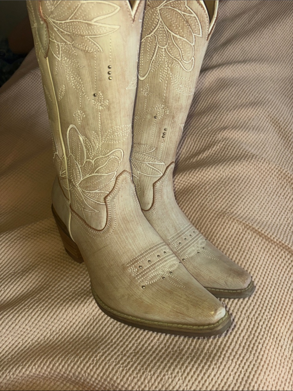Women's Embroidered Western Cowgirl Boots - rose Cream
